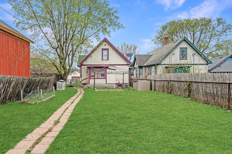 233 Goodrich Ave, Saint Paul, MN 55102