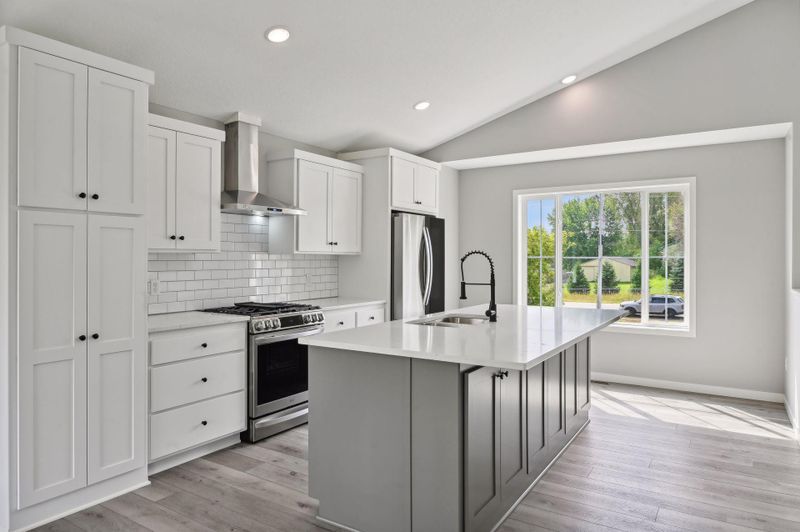 79 Sims Rd NW, Oak Grove, MN 55011