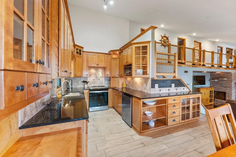 51715 Belle Isle Dr, Rush City, MN 55069