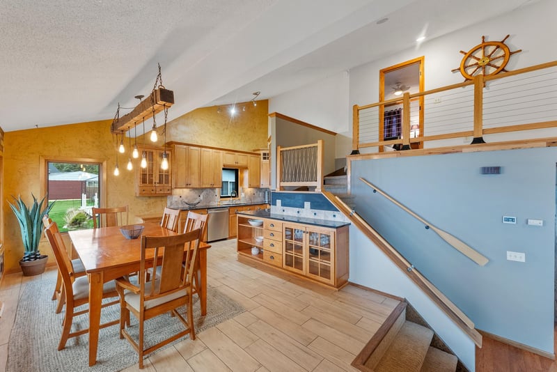 51715 Belle Isle Dr, Rush City, MN 55069