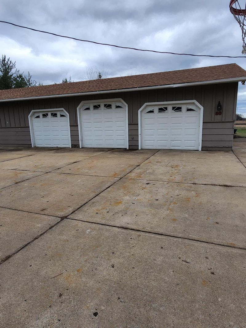80 197th Ln NW, Cedar, MN 55011