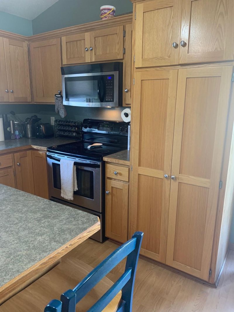 214 Jasmine Ln, Saint Joseph, MN 56374