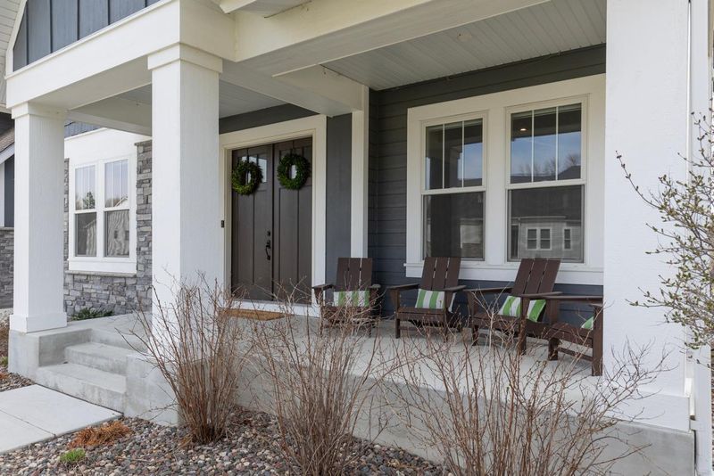25065 Bentgrass Way, Excelsior, MN 55331