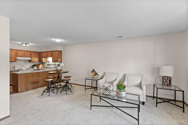 4704 Lenore Ln, Eagan, MN 55122