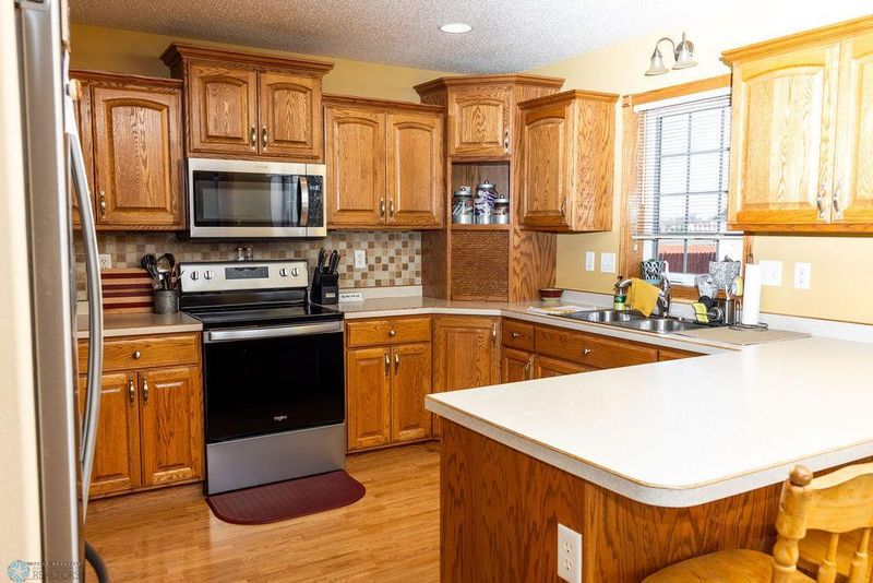 1009 4th Ave NW, Dilworth, MN 56529