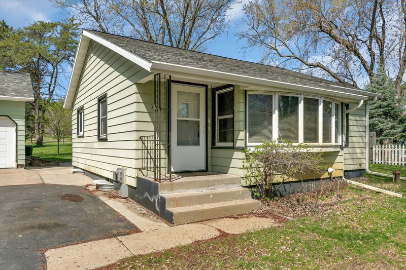 103 Woodhill Rd, Saint Cloud, MN 56301