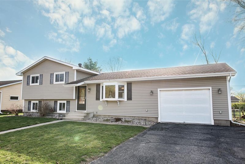 913 Willow St, La Crescent, MN 55947