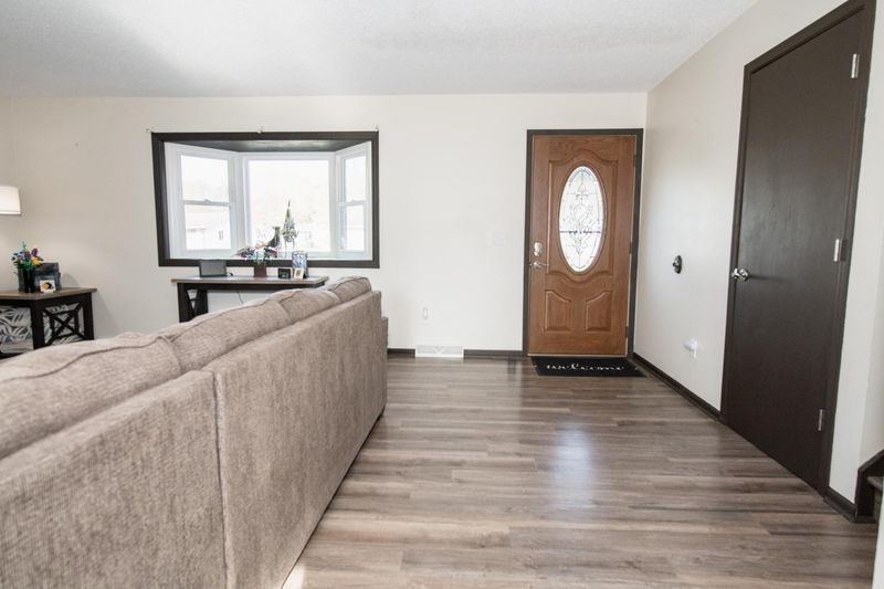 913 Willow St, La Crescent, MN 55947