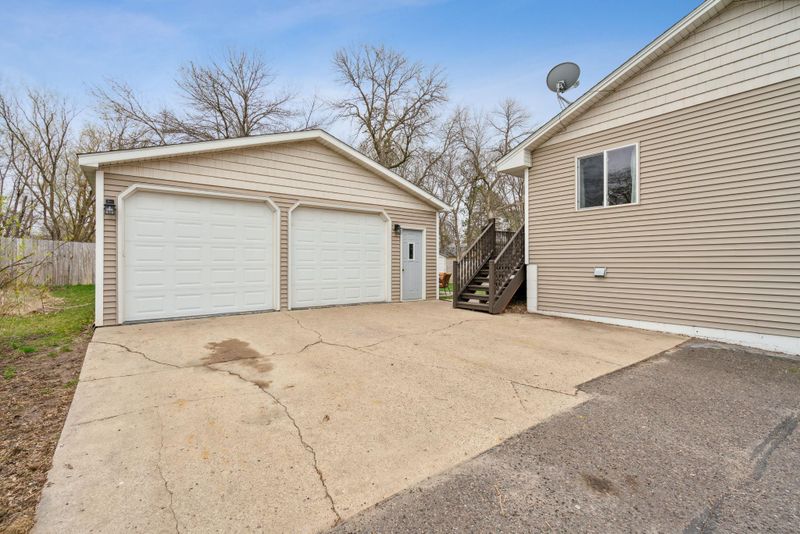 320 Dakota Ave S, Montrose, MN 55363