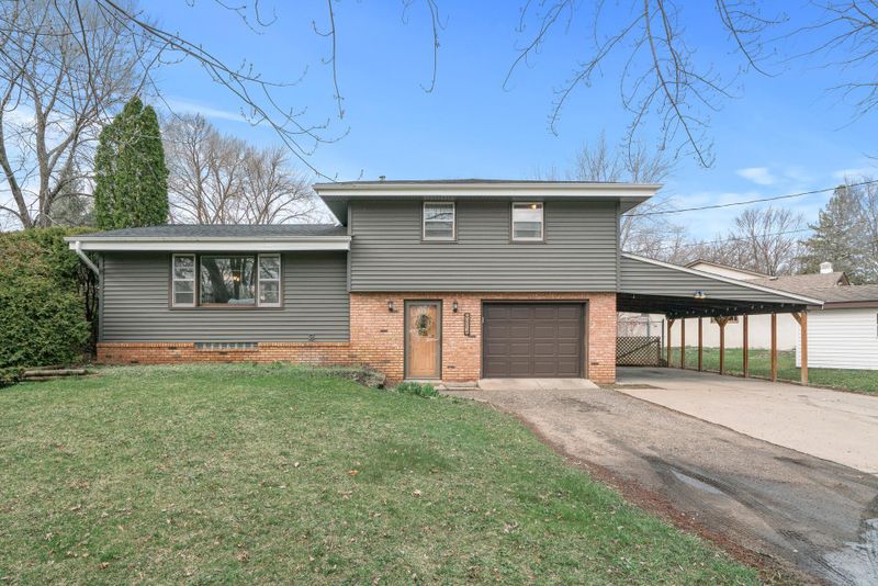 503 French Lake Rd, Champlin, MN 55316