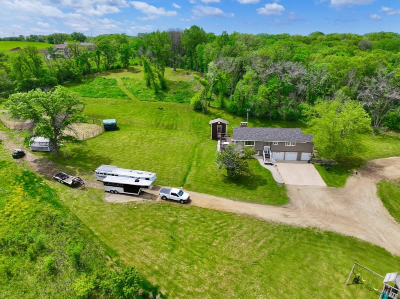 7220 30th St SE, Eyota, MN 55934