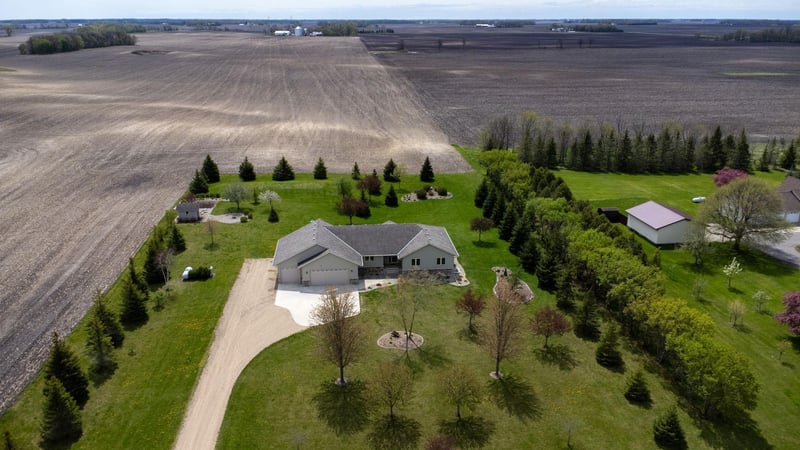 6509 100th St, Glencoe, MN 55336