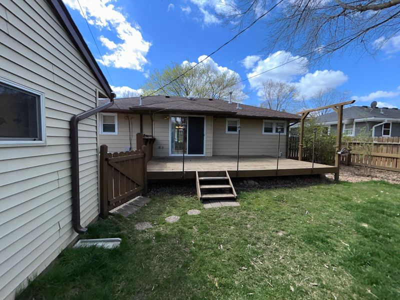1827 26th St NW, Rochester, MN 55901