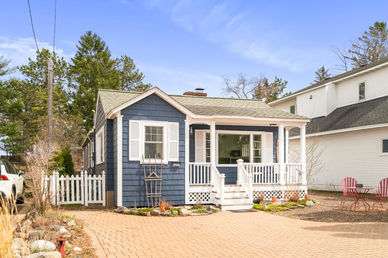 3322 Minnesota Ave, Duluth, MN 55802