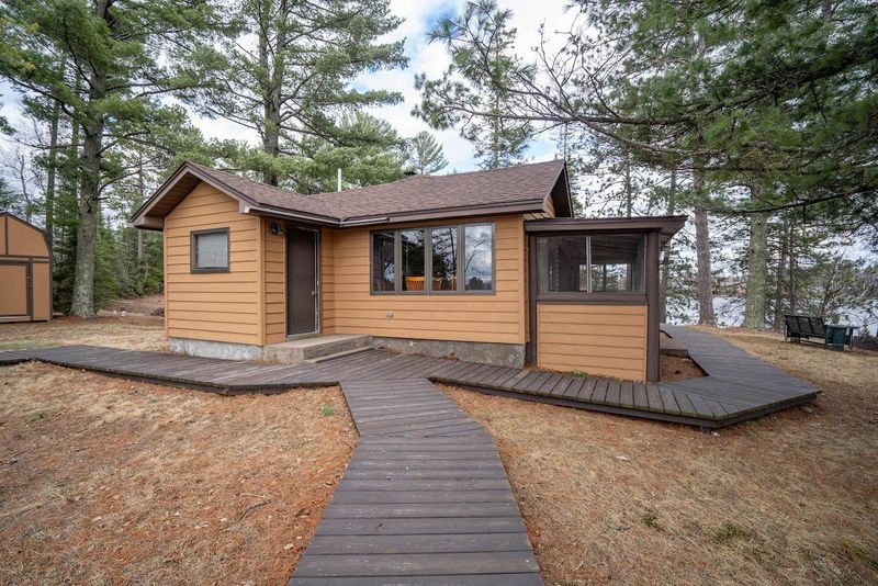9209 Pequaywan Lake Rd, Duluth, MN 55803