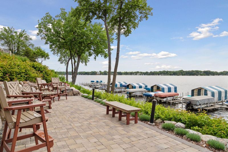 4371 Wilshire Blvd #208, Mound, MN 55364