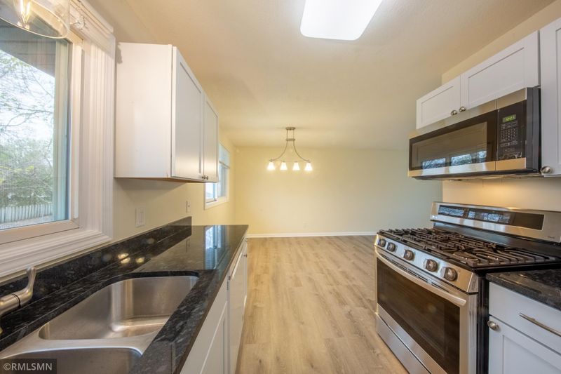 10420 Unity St NW, Coon Rapids, MN 55433