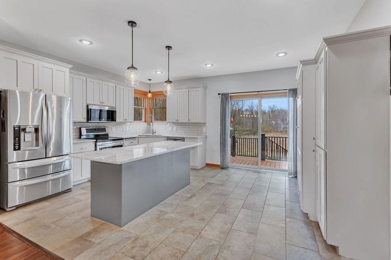 2010 7th St N, Sartell, MN 56377