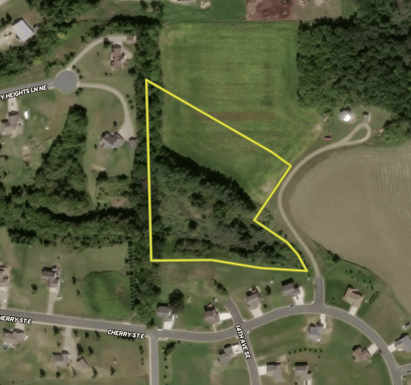 171 15th Ave NE, Mazeppa, MN 55956