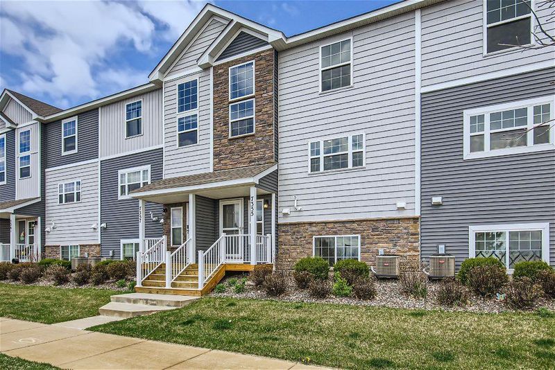 7355 E Ramsey Pw NW, Anoka, MN 55303