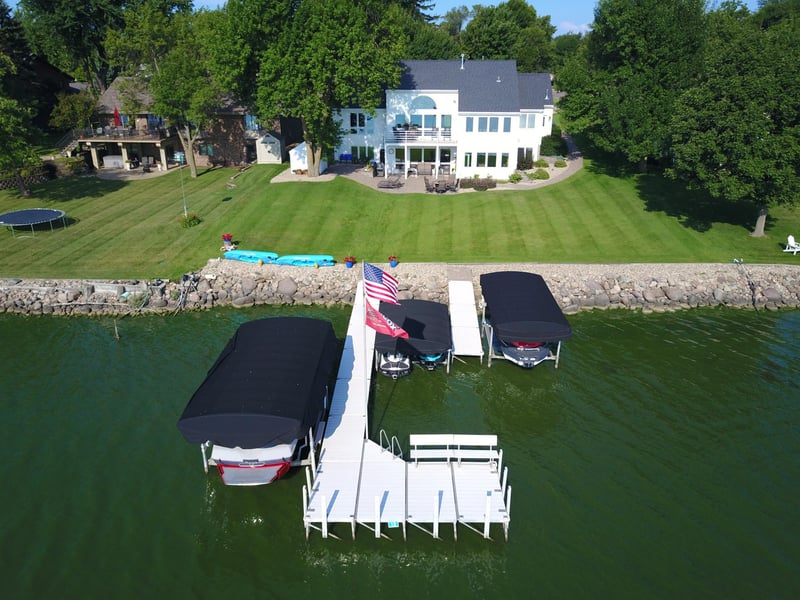 730 Lake Ct, Worthington, MN 56187