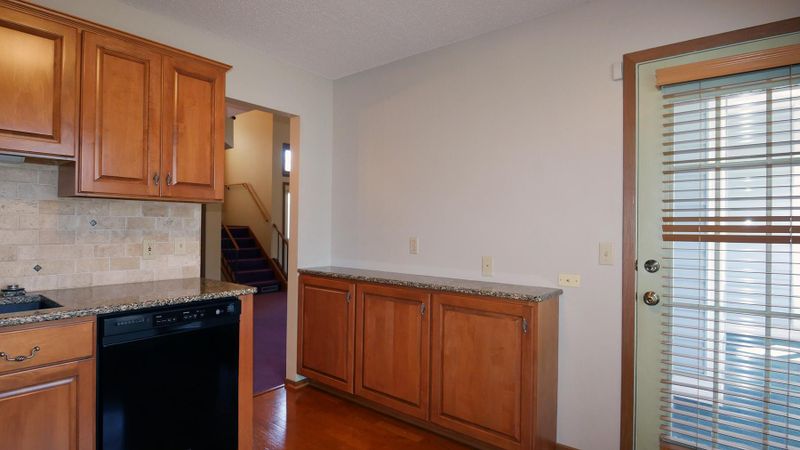 11003 Oregon Curve, Bloomington, MN 55438