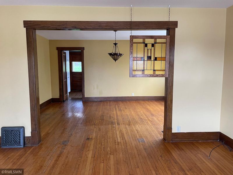 117 S 2nd St, Le Sueur, MN 56058