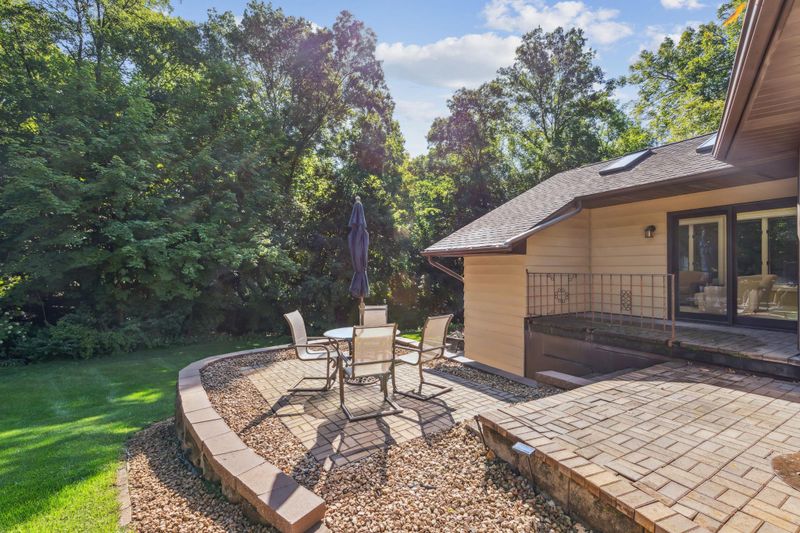 2424 Lambert Ave NE, Saint Michael, MN 55376