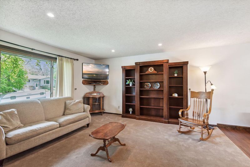 1150 14th St W, Hastings, MN 55033