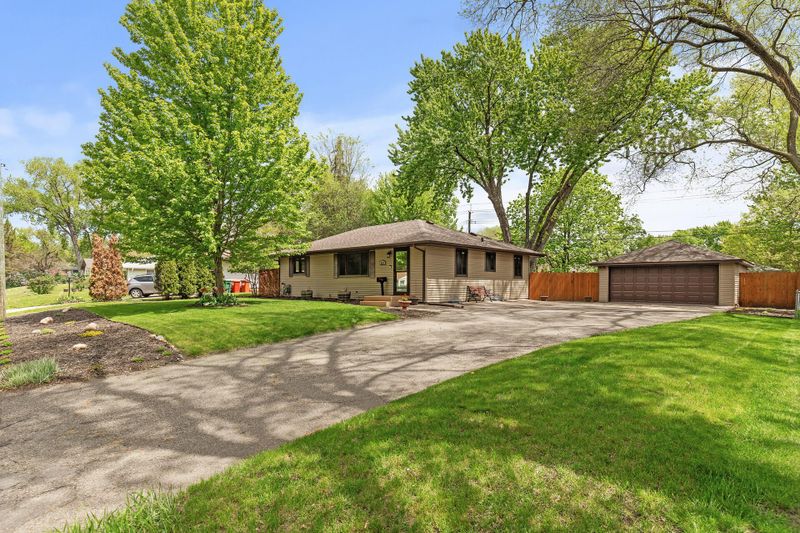 8315 12th Ave S, Bloomington, MN 55425