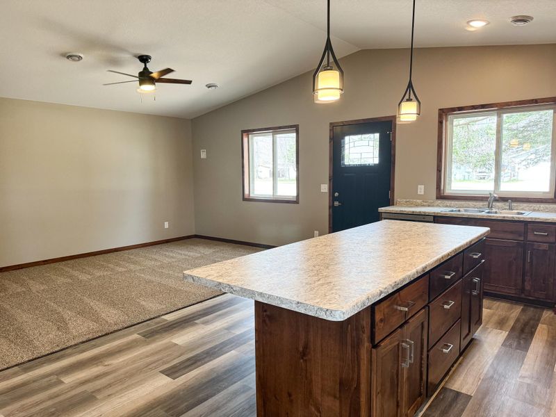 902 7th Ave NE, Little Falls, MN 56345