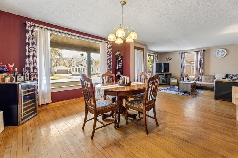 956 W Broadway St, Winona, MN 55987