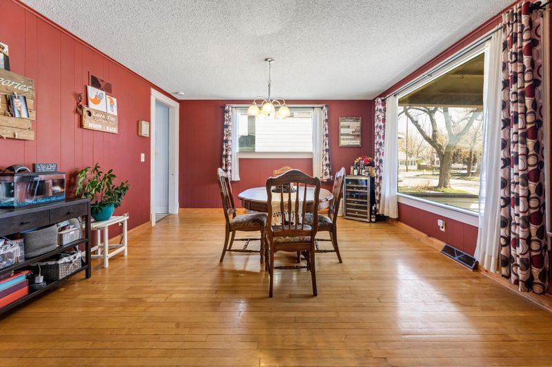 956 W Broadway St, Winona, MN 55987