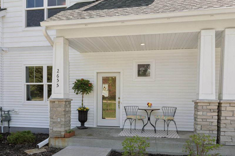 2655 New Century Blvd S, Maplewood, MN 55119