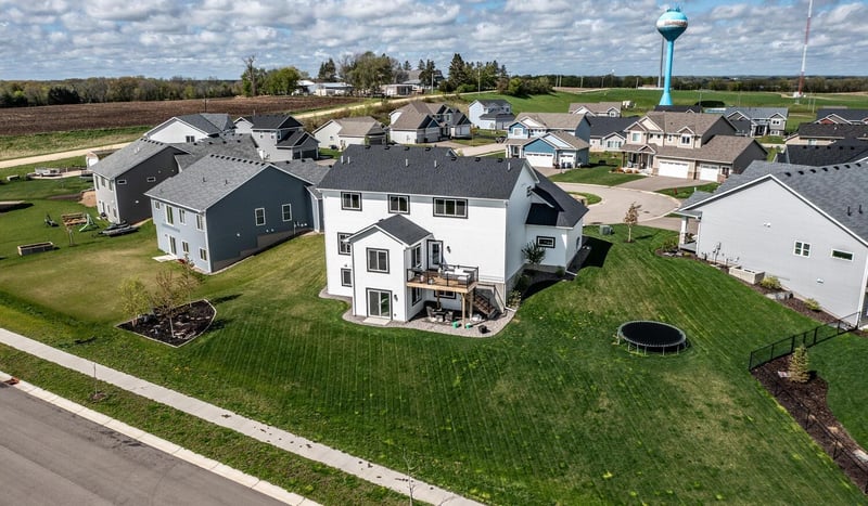 212 Tower Ave, Dundas, MN 55019
