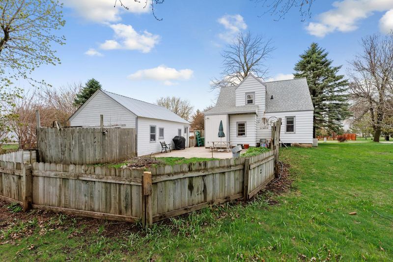 1211 3rd Ave, Brewster, MN 56119