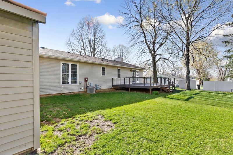 18 Mitchell Dr, Faribault, MN 55021