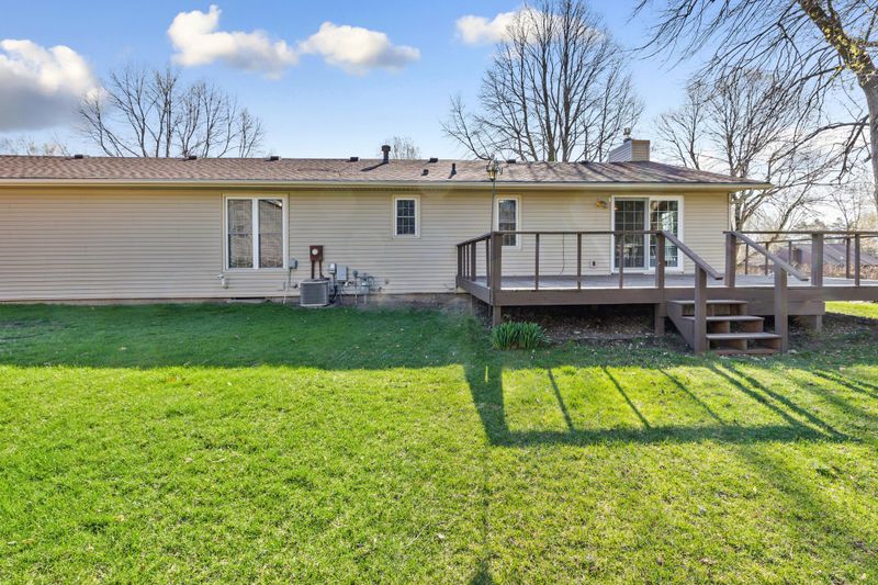 18 Mitchell Dr, Faribault, MN 55021