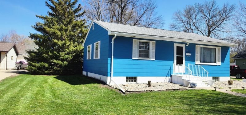 1010 N Elm St, Fairmont, MN 56031