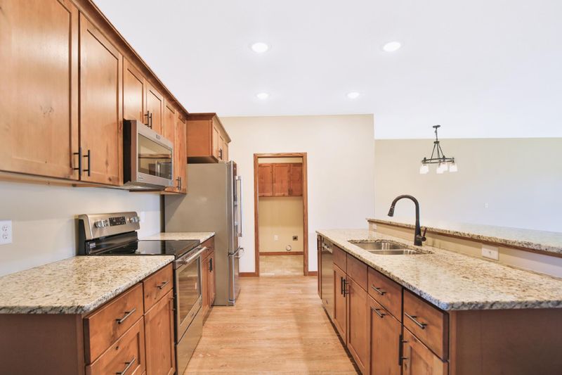 2010 13th St NW, Faribault, MN 55021