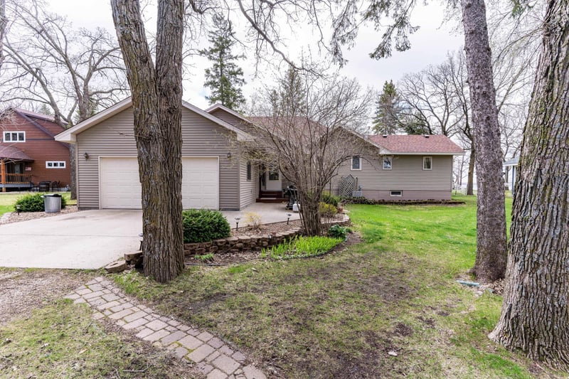 40796 Robinson Rd, Clitherall, MN 56524