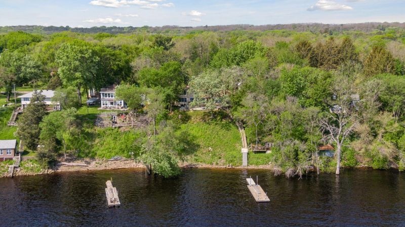 529 Quixote Ave N, Lakeland, MN 55043