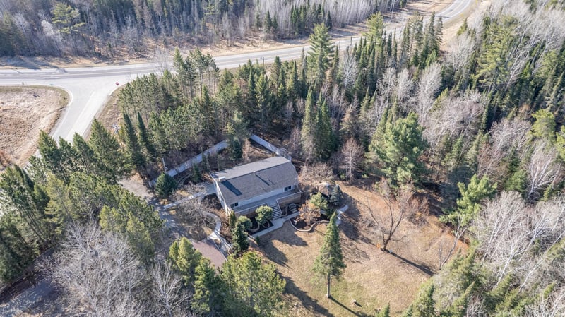 3501 Long Lake Rd, Gilbert, MN 55741