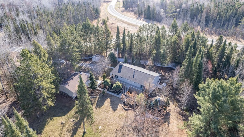 3501 Long Lake Rd, Gilbert, MN 55741