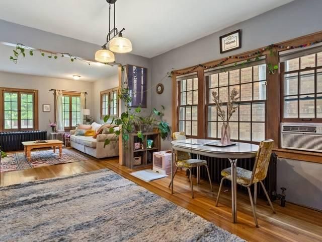 964 Goodrich Ave, Saint Paul, MN 55105