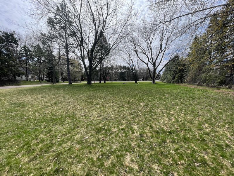 5201 Latta St, White Bear Lake, MN 55110