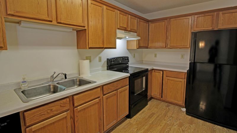 6326 Arabian Ln, Forest Lake, MN 55025