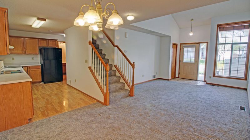 6326 Arabian Ln, Forest Lake, MN 55025