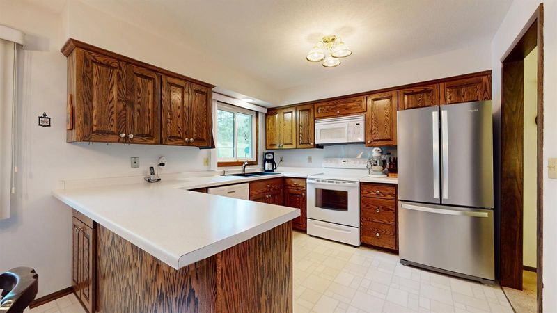 8306 Isleton Ct S, Cottage Grove, MN 55016