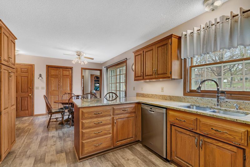 1800 Red Fox Rd, Saint Cloud, MN 56301